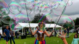 Helter Skelter Bubble Fairy Performers