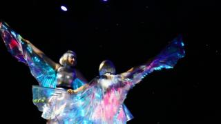 Glow wings dance duo