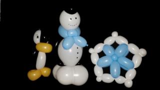 Christmas balloon modelling